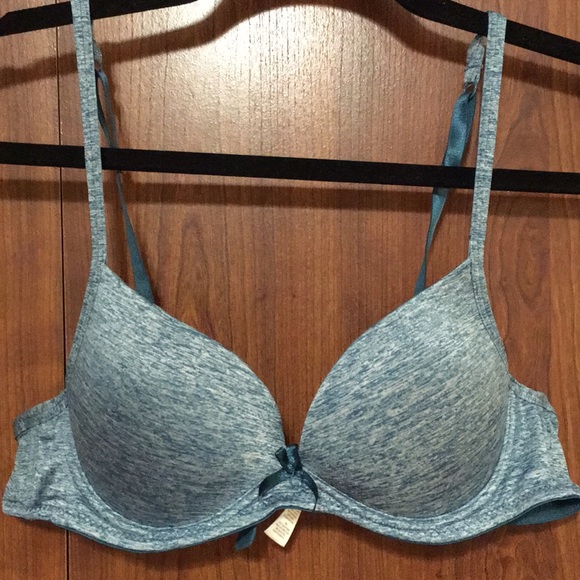 💚Smooth Satin Green T-Shirt Bra (34A) - Picture 1 of 7